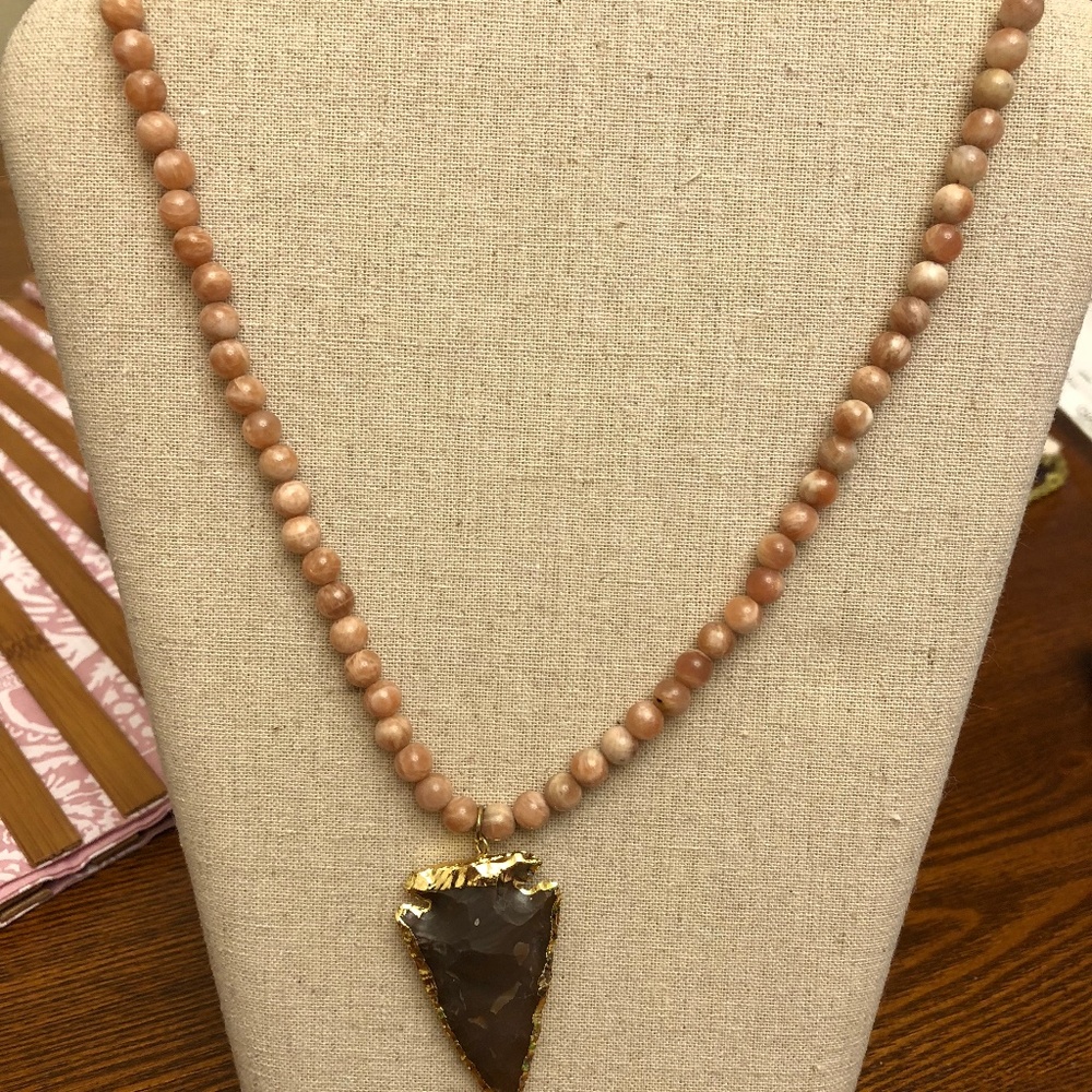 Blush Bead Arrowhead necklace w/ gold foil accent